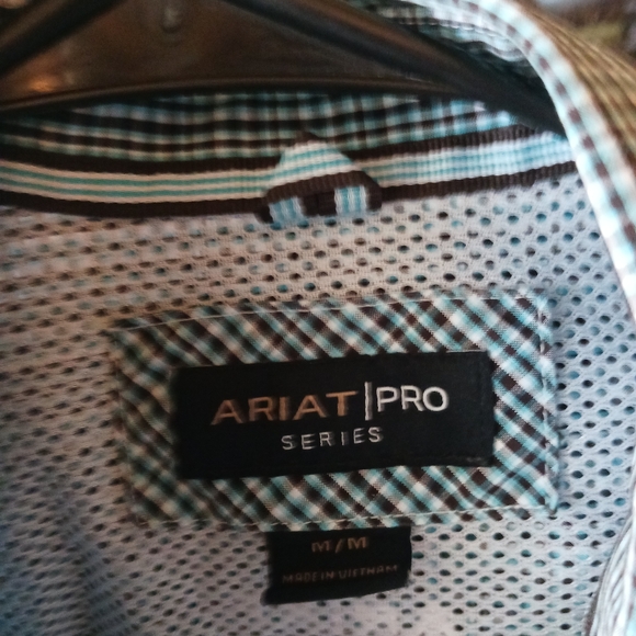 Ariat Button Up Shirt - Picture 2 of 2